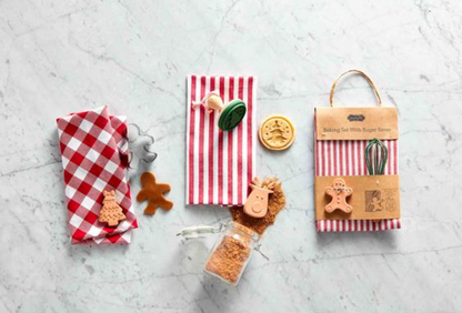 Gingerbread Cookie Baking Set