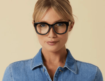 Center Stage Focus - Black - Veranda Cafe & Mercantile