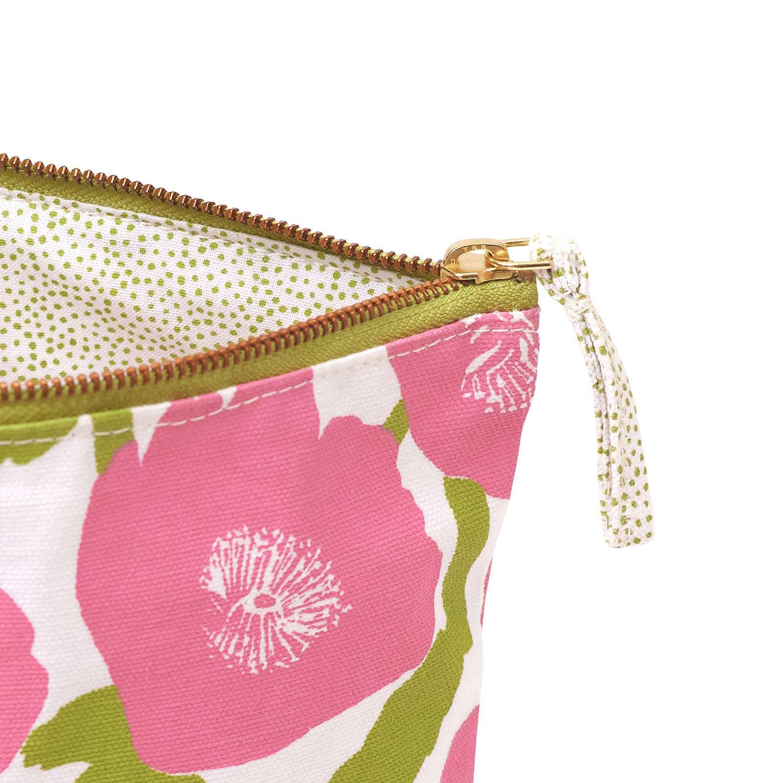 Poppies Pink Pouch - Veranda Cafe & Mercantile
